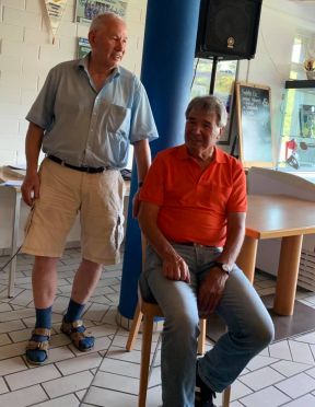 Geehrt für 70 Jahre Mitgliedschaft: Wolfgang Strehle (links) und Heinz Schmitt. Geehrt für 70 Jahre Mitgliedschaft: Wolfgang Strehle (links) und Heinz Schmitt.
