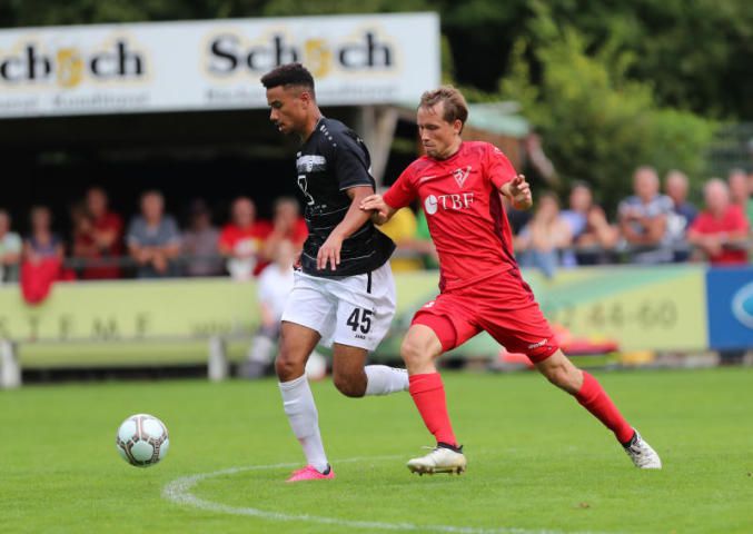 Derby zwischen dem 1. FC Rielasingen-Arlen und dem FC 03 Radolfzell (Bild: Peter Pisa) Derby zwischen dem 1. FC Rielasingen-Arlen und dem FC 03 Radolfzell (Bild: Peter Pisa)